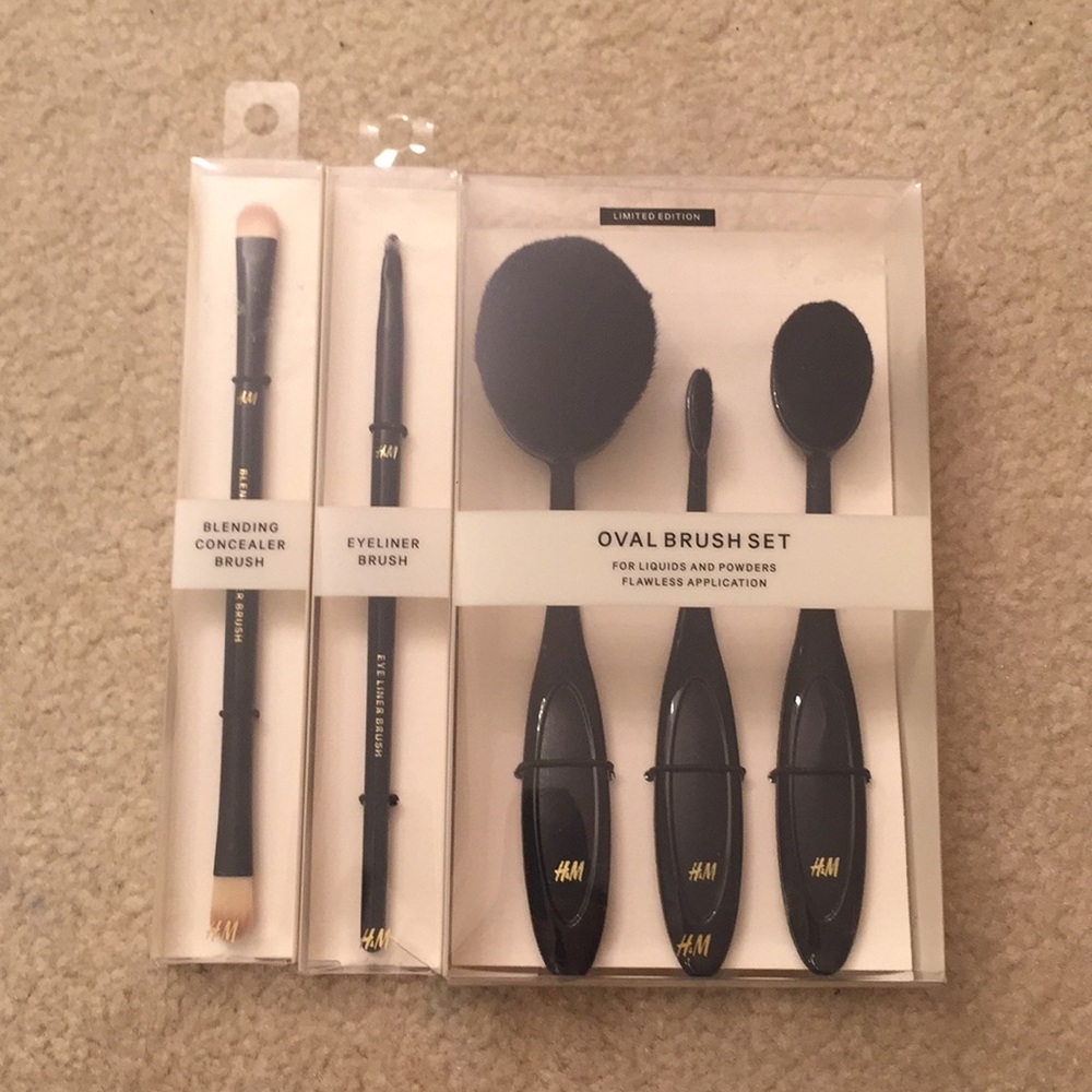H&M makeup brush 5 pc bundle
